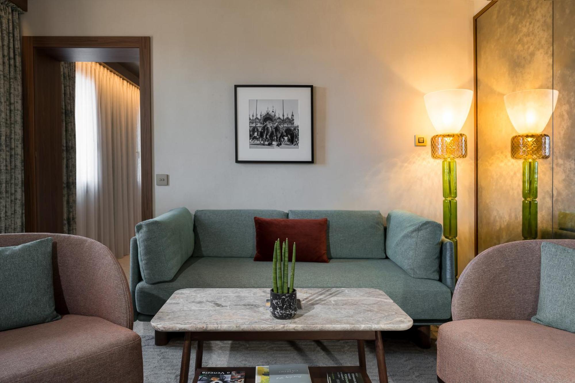 Ca'Di Dio-Small Luxury Hotel البندقية المظهر الخارجي الصورة A living room at the hotel